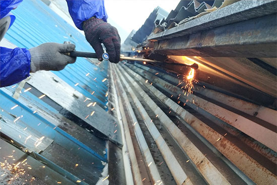 成人看片APP免费手机看片网址金属屋面超音波除锈处理